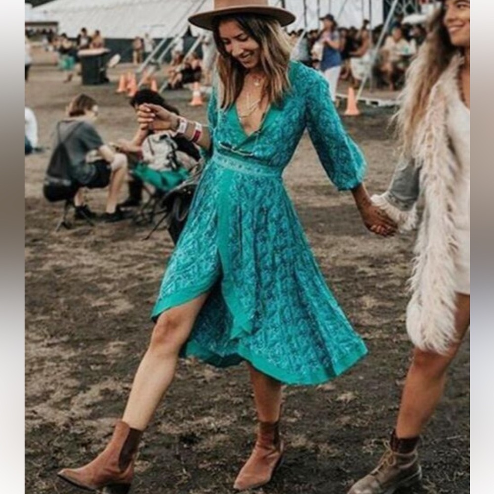 Spell and the Gypsy Jewel soirée dress new size M